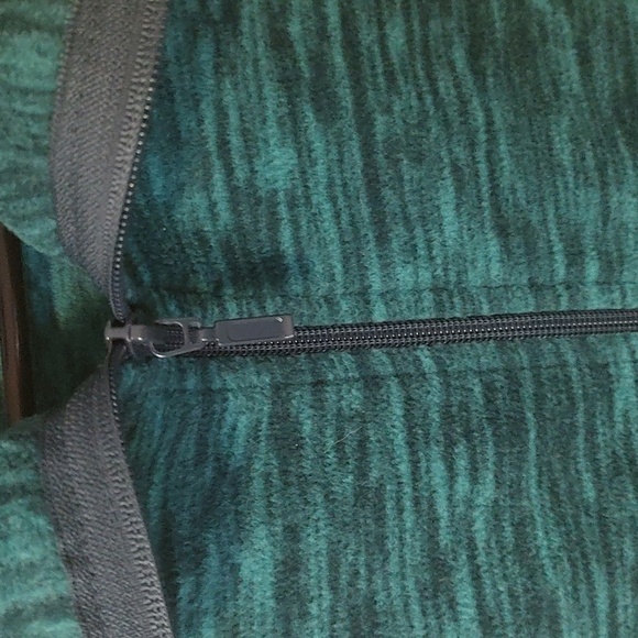 Old Navy Fleece Vest - Picture 3 of 5